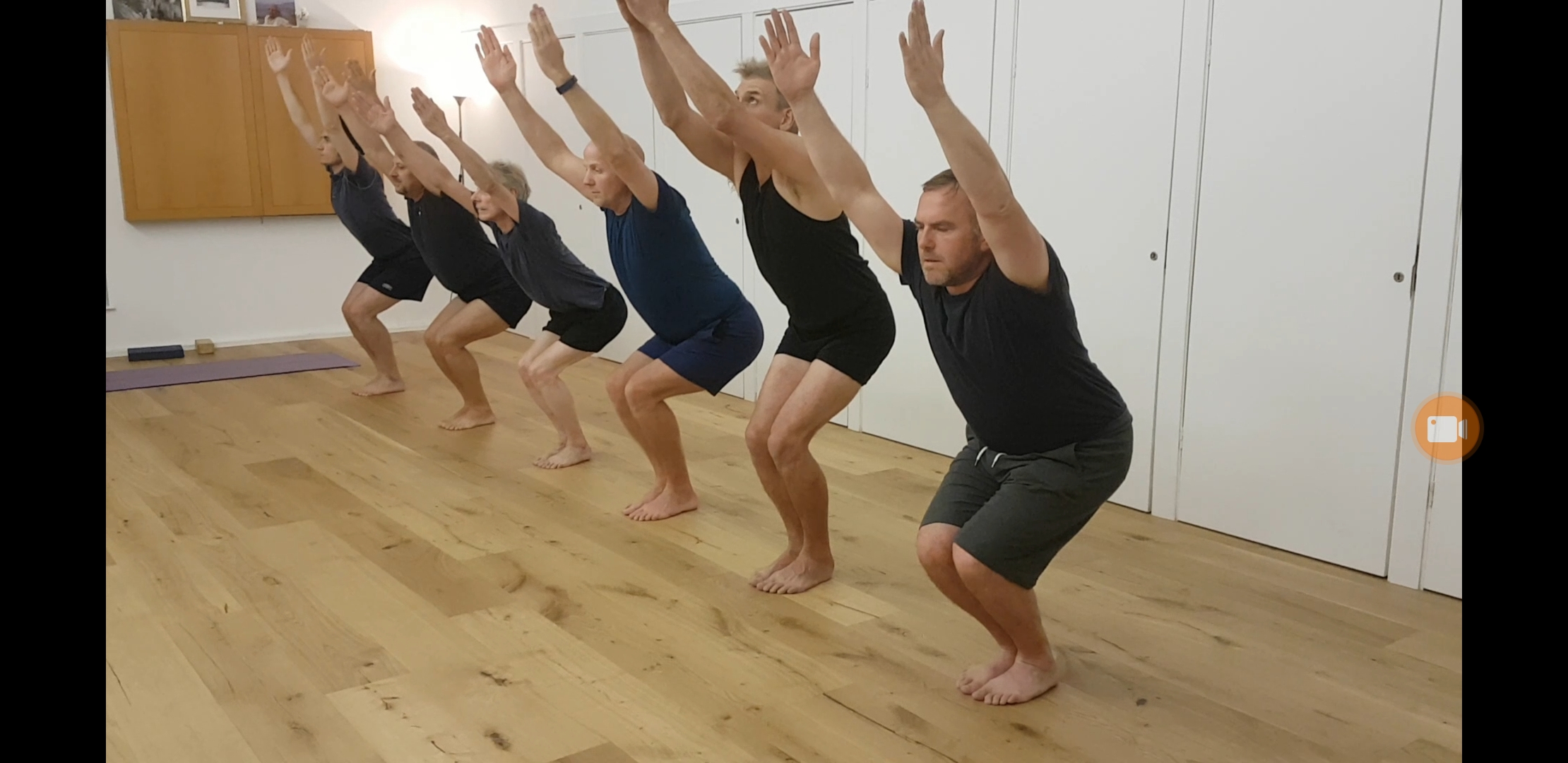 #Online #YogaClasses #GraziaFarinaperforming #Virabhadrasana-1 #marichyasana3 #marichyasana3 #adhomukavrksasana #handstand #handbalance #ubbayapadangustasana #krounsasana #urdhvaprasaritaekapadasana #graziafarina #astavakrasana #Purvottanasana #robbiesilva #iyengayogacenter #upavistakonasana #alfrescoyoga #praia #robbieyiyengaryoga #yogablocks #yogaprops #yogachair #indianyogabolster #yogablanket #yogainforesthill #gryoga #iyengaryoga #staysafe #covid-19 #coronavirus #robertoyoga #graziayoga #restorativeyoga #yogaonline #livestreamyoga #yogalondon